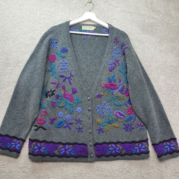 L.L. Bean Sweaters - Vtg LL Bean Cardigan Women XL Gray Wool Floral Embroidered V-Neck Grandmacore